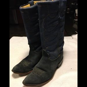 Women’s Vintage blue suede/denim boots, 6 narrow.